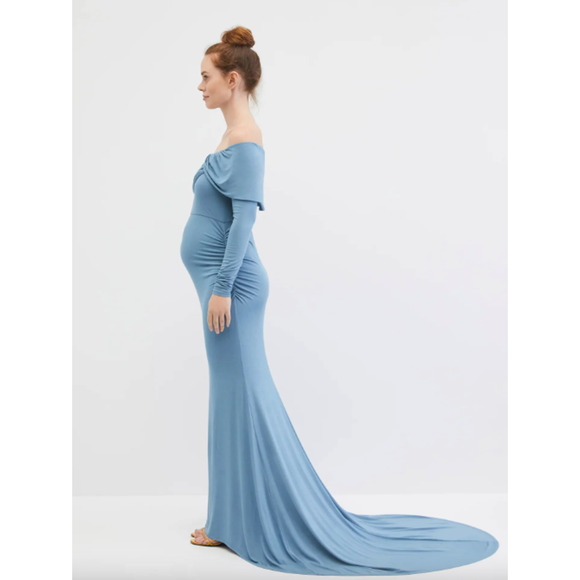 Motherhood Maternity Gender Reveal Off-Shoulder Maternity Photoshoot Gown Blue - Picture 3 of 4